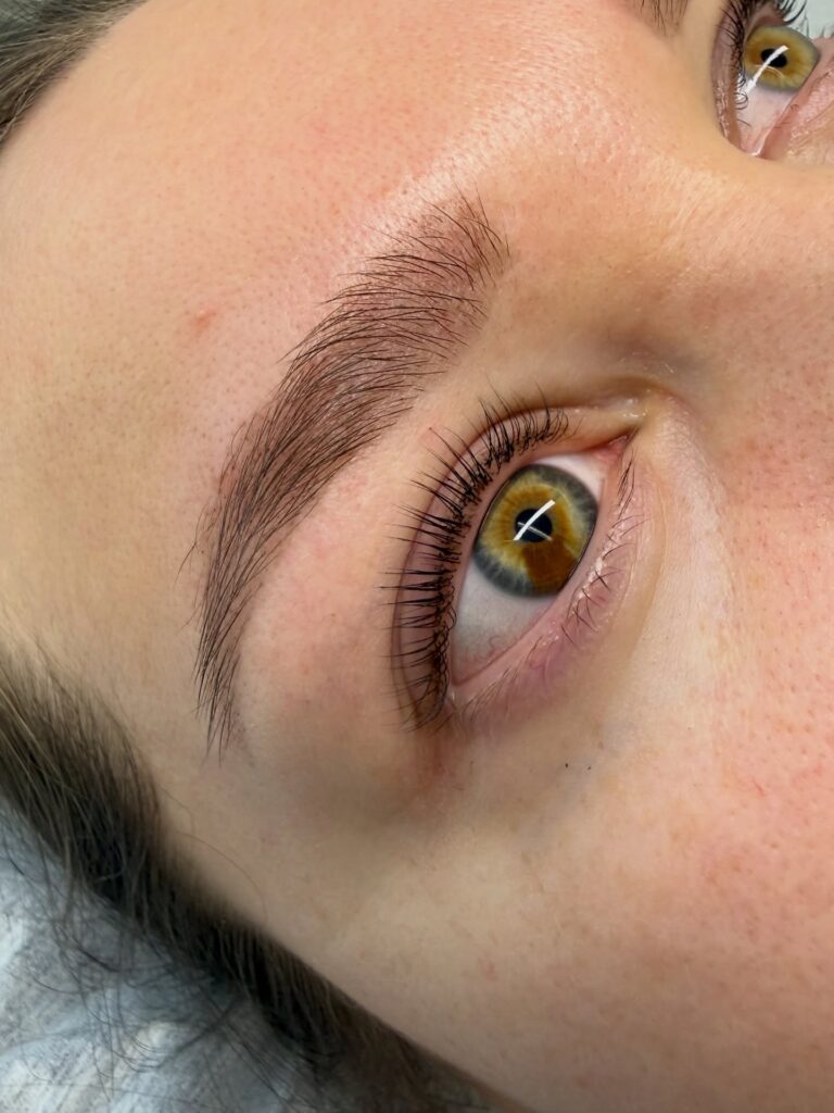 Instagram post from sarakka_beauty. This post is in position 1.