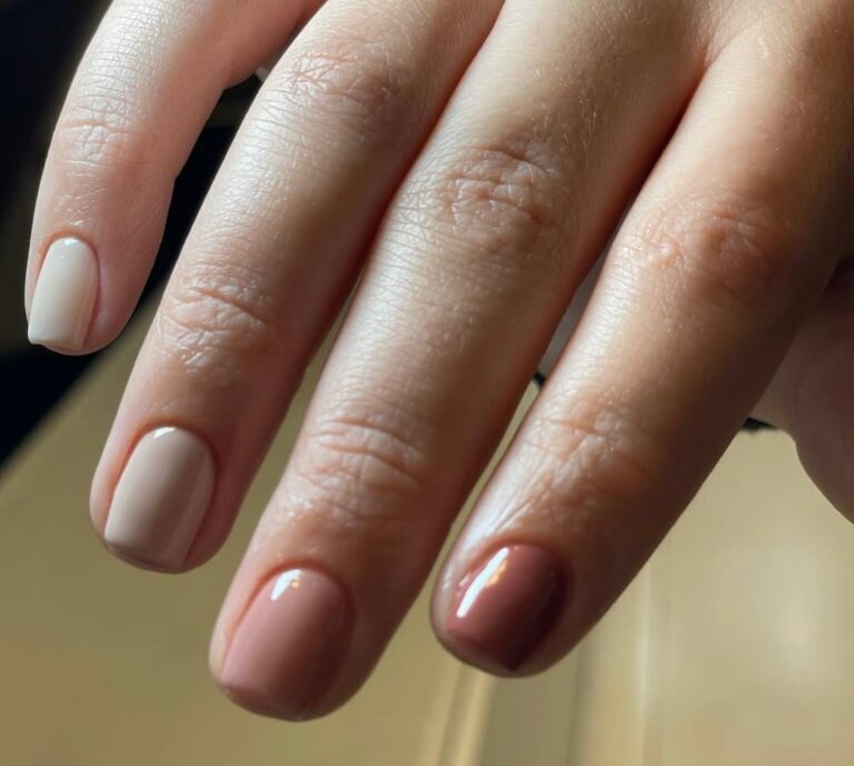 Instagram post from sarakka_beauty. This post is in position 10.