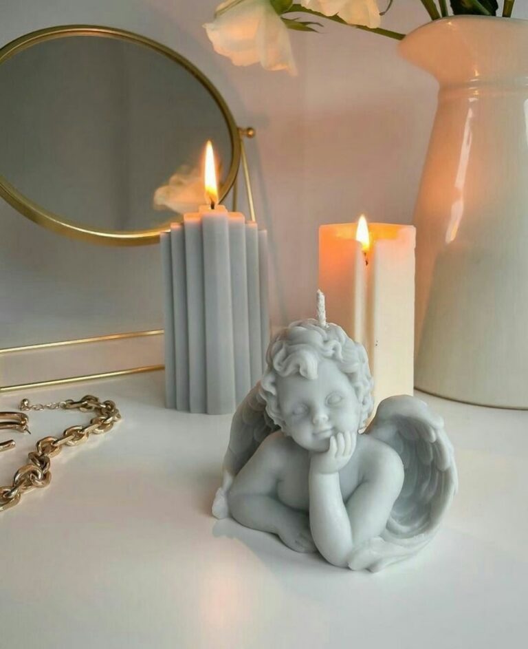 Instagram post from sarakka_beauty. This post is in position 4.